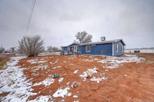 237 9th St, Penrose, CO 81240-9319