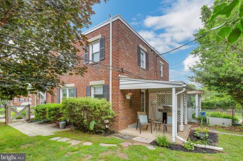 605 Fountain St, Philadelphia, PA 19128-2405