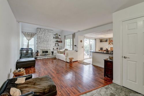1975 Xanadu Way, Denver CO  80014-4312 exterior