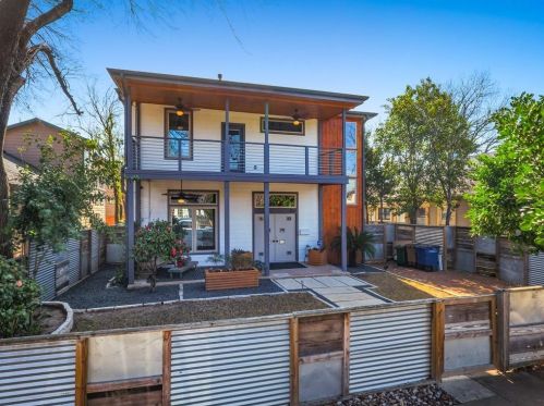 1103 2nd St, Austin TX  78702-4216 exterior