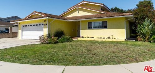 23203 Adolph Ave, Torrance, CA 90505-3516