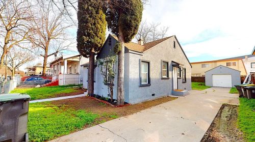240 Oak St, Stockton, CA 95203-2811