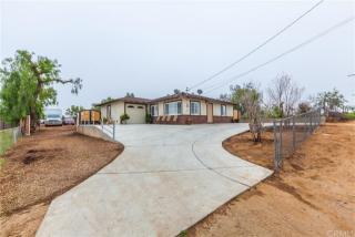 3861 Center Ave, Norco, CA 92860-1580