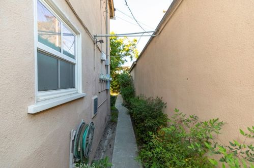 1100 Verdugo Rd, Glendale CA  91208-2918 exterior