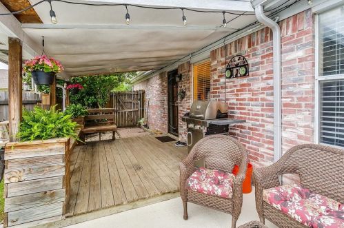 8100 Broken Arrow Rd, Fort Worth TX  76137-1291 exterior