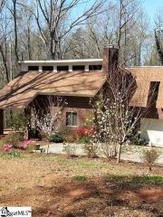 212 Lakecrest Dr, Greer, SC 29651-5955