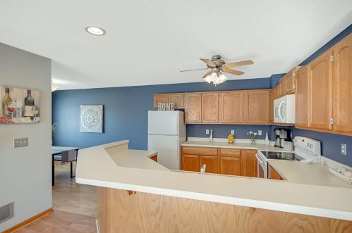 4941 Grenwich Ave, Saint Paul MN  55128-2058 exterior