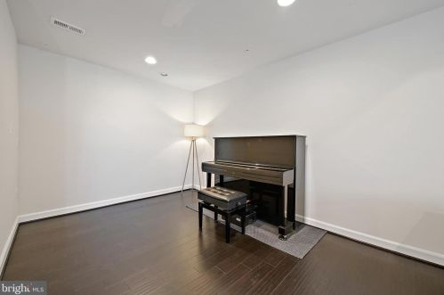 8064 Westside Blvd, Fulton MD  20759-2587 exterior