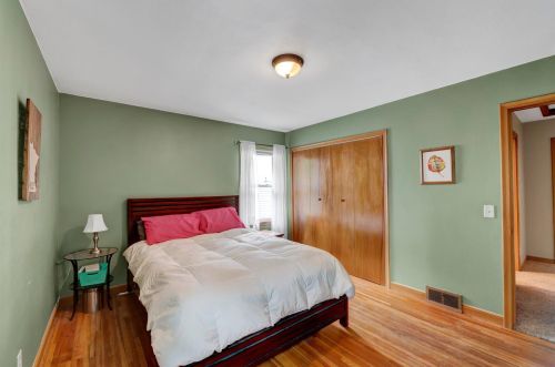 1202 Hoyt Ave, Saint Paul MN  55106-1131 exterior