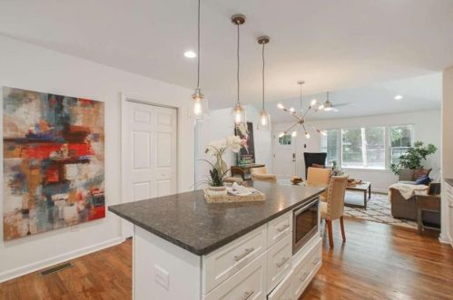 355 Laquita Dr, Atlanta GA  30315-6610 exterior