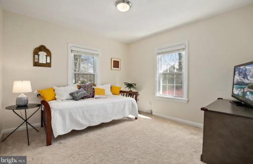 10159 Sutherland Rd, Silver Spring MD 20901-2236 exterior