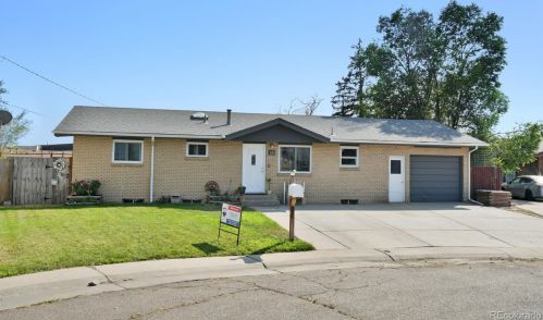 220 11th St, Wattenburg, CO 80621-2610