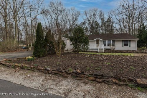 411 Commodore Blvd, Jackson Twp, NJ 08527-5404