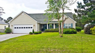302 Divot Ct, Peletier, NC 28584-8178