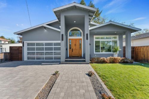 1880 Peacock Ave, Mountain View, CA 94043-4439