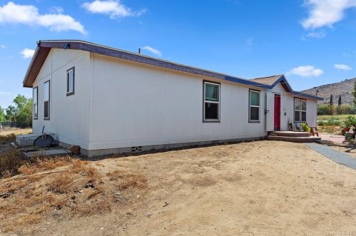 22155 Juniper Rd, Perris, CA 92570-6725