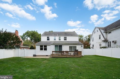 711 Greenman Rd, Tavistock NJ  08033-2719 exterior