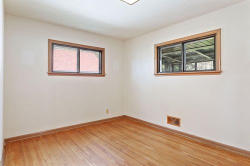 2133 Blomquist Ave, Saint Paul MN  55110-4701 exterior