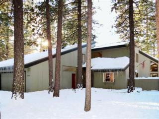 13303 Betony, Black Butte Ranch OR  97759-0569 exterior