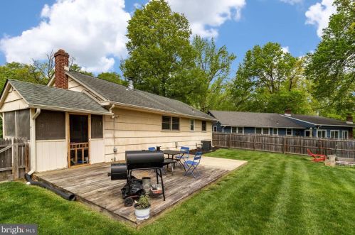 841 Cedar Ave, Tavistock NJ 08033-1011 exterior