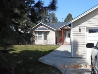 1775 Kalama Ave, Eagle Crest, OR 97756-2551