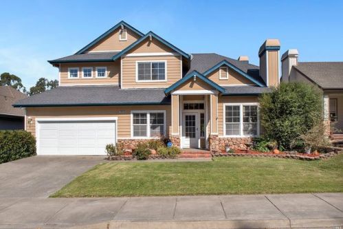 1004 Lisa Ct, Windsor, CA 95492-7921
