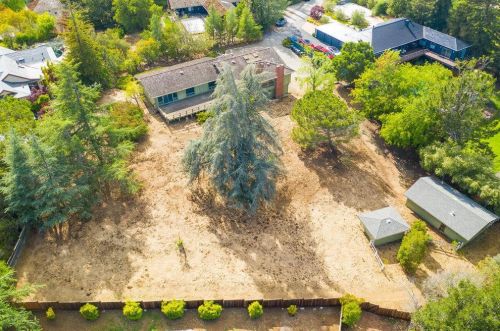 25980 Todd Ln, Los Altos, CA 94022-2674
