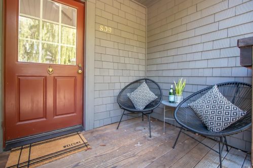 809 Miller Ave, Mill Valley, CA 94941-2969