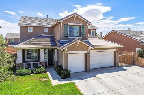 42492 66th St, Lancaster, CA 93536-4566
