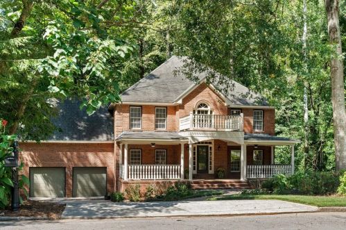 4226 Carmain Dr, Atlanta GA  30342-3504 exterior