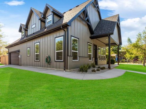 9009 Moran St, Fort Worth, TX 76108-2622