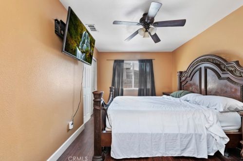 517 Prospect Ave, Riverside CA  92507-1720 exterior