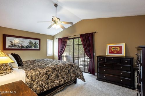 865 Links Vw Dr, Simi Valley CA 93065-6661 exterior