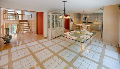 10 View Ct, Flemington, NJ 08822-4607