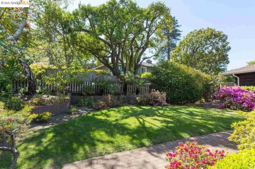 572 Woodmont Ave, Berkeley, CA 94708-1232