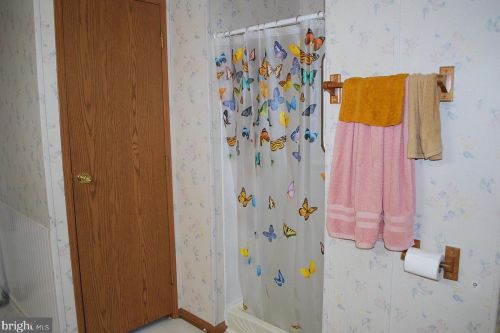 94 Vasilios Dr, Carlisle PA  17015-9012 exterior