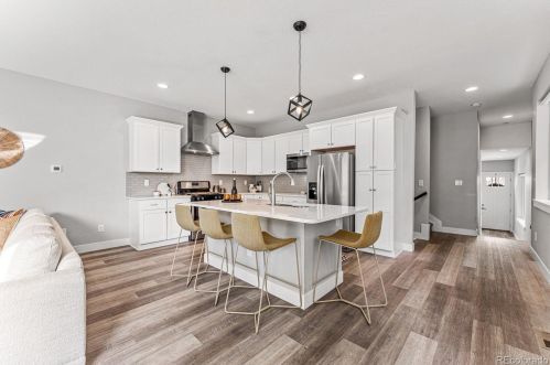 925 Raleigh St, Denver CO  80204-2955 exterior