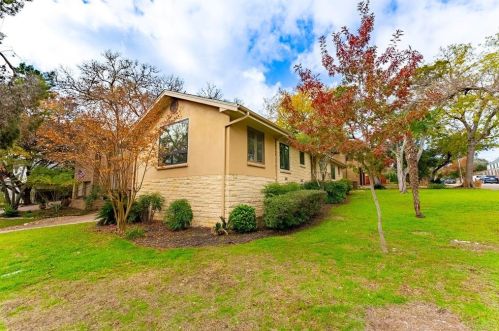 3401 Clear View Dr, Austin TX  78703 exterior