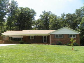 820 Eldred St, Valdese, NC 28690-3410