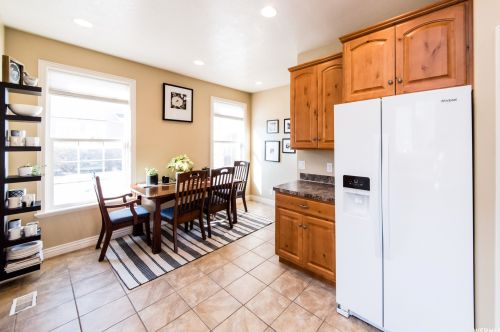 456 Cottage Ct, Providence UT 84332-4700 exterior