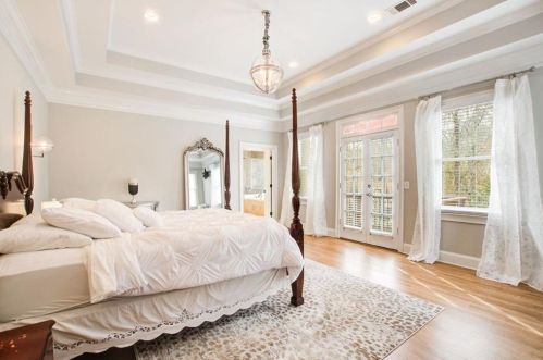 4450 Crestwicke Pointe, Atlanta GA  30319-1081 exterior