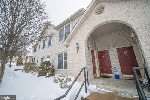 140 Hiddenwood Dr, Harrisburg, PA 17110-3919