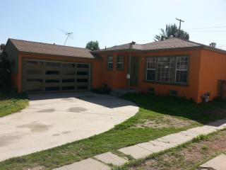 428 School St, Compton, CA 90220-2018