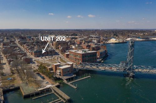 77 State St, Portsmouth, NH 03801