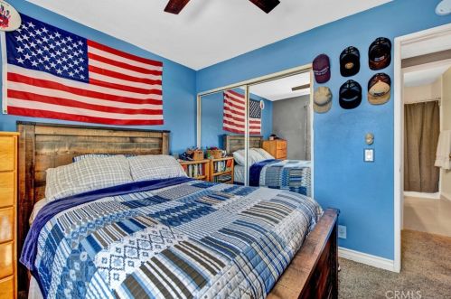 6236 Woodsboro Ave, Anaheim CA  92807-2347 exterior