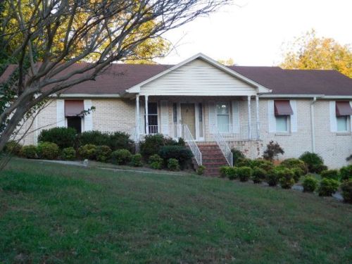 459 Chadwyck Dr, Danville, VA 24541-3301