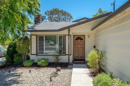 1281 Briarwood Dr, San Luis Obispo, CA 93401-5912
