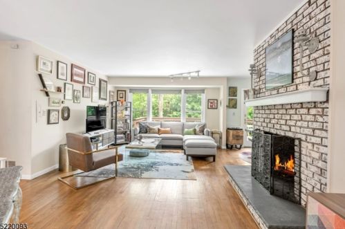 17 Parkview Plz, Morristown, NJ 07960-5066