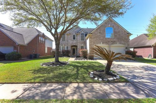 1323 Owl Tree Ct, Fresno, TX 77545-7595