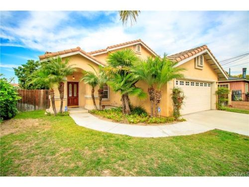 8413 70th St, Paramount, CA 90723-5526